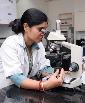 IVF Center in Indraprastha Apollo Hospitals Delhi, India