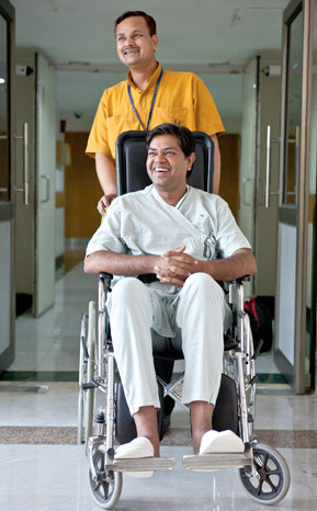 Joint Replacement Surgery in Indraprastha Apollo Hospitals Delhi, India